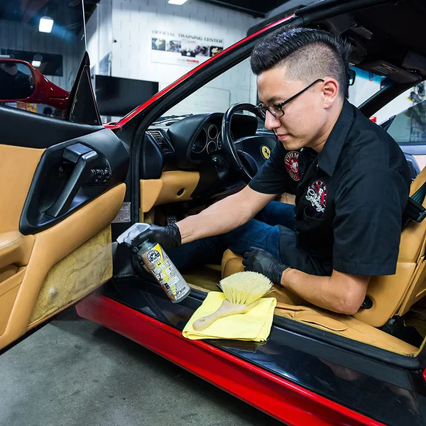 Chemical Guys Lightning Fast Stain Extractor 473ml - Image 4