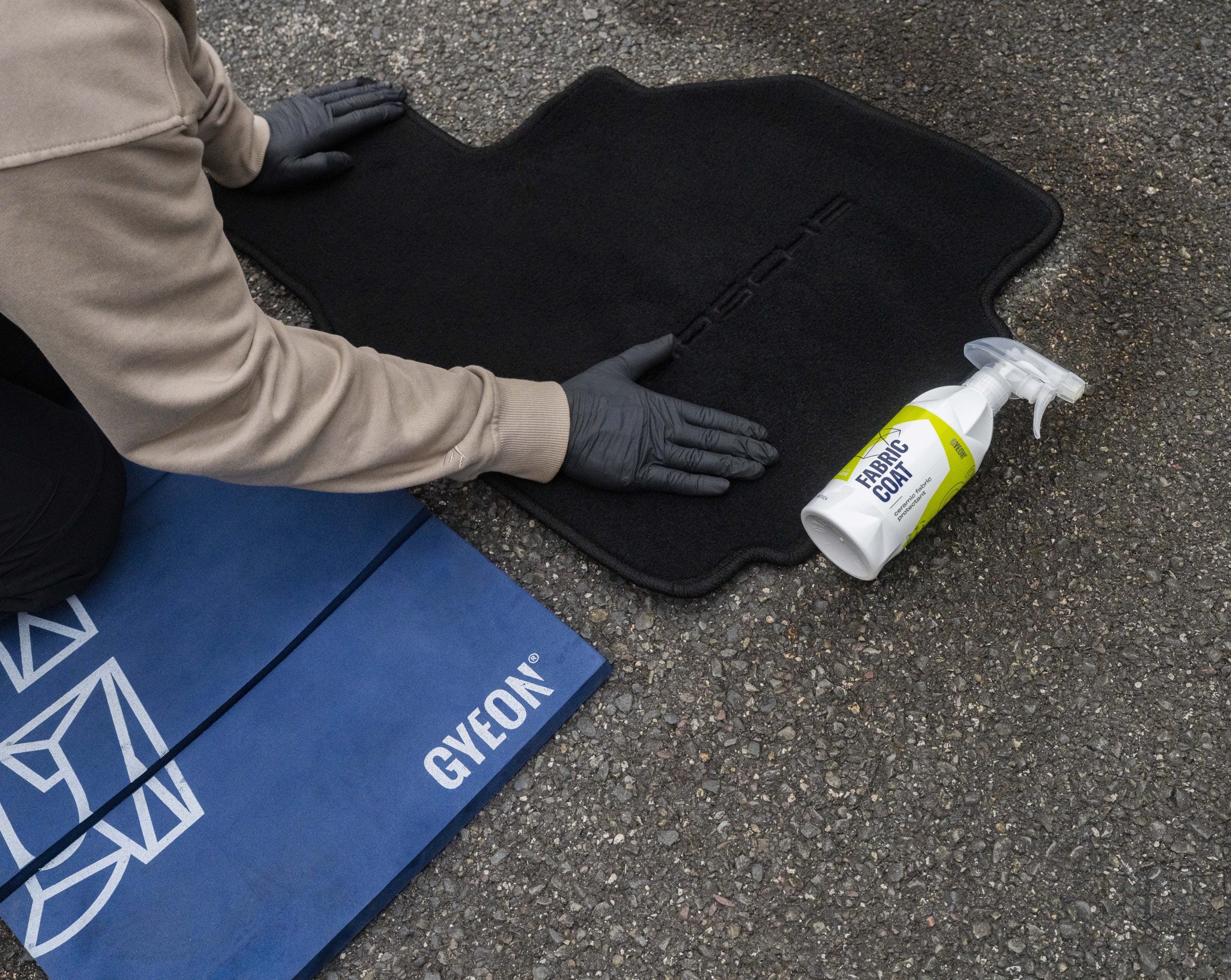 Gyeon Q² Fabric Coat - Image 6